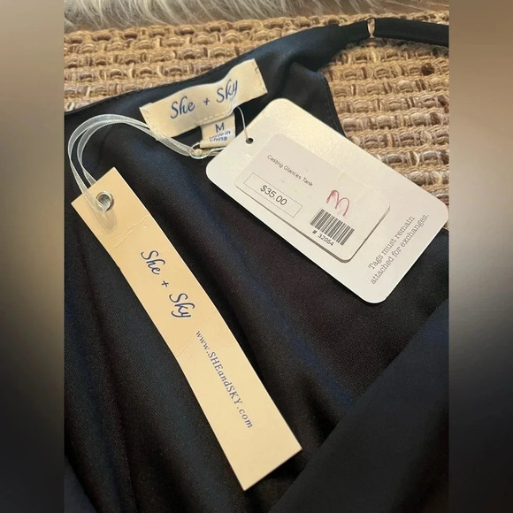 SHE + SKY Black Scoop‎ Neck Sleeveless Layered Tiered Tank Top - M. NWT - Picture 12 of 13